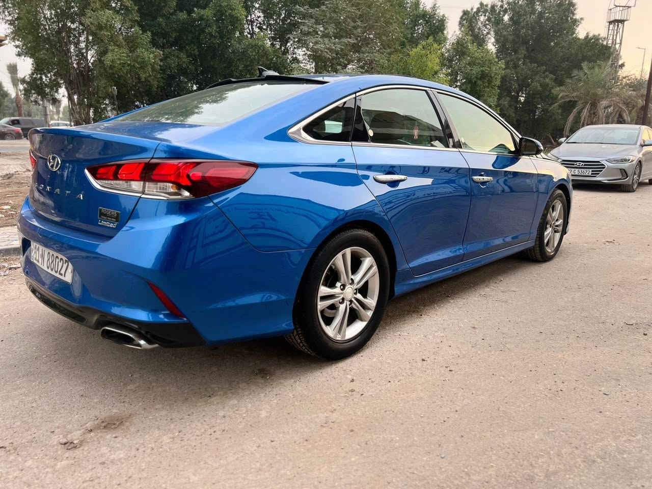 سلام عليكم سوناتا ٢٠١٨ وارد امريكي حادثها من امريكا بس لايتات لاماميه سرقه فقط هنا بل عراق صارت بيها طخات بسيطه انصبغن عله كدهن سياره حلوه وجاهزهه
سياره بدون ايرباك
مكينه وكير وحداديه وتبريد كفاله 
فول مواصفات  Vip
فتحه + بصمه + بصمه ابواب + داخل جلد رصاصي + كشنات لاماميه كهرباء + كشنات لاماميه تدفئه وتبريد + رادار جوانب + كشن خزن ممري + مري قلاب مع رجوع + رادار امامي + ثلاث اظمه قياده + فول تحكمات + شاشه جبيره + كامره دواره + تبريد قطعتين +وباقي لمواصفات لمعرفه 
مكينه ٢٤٠٠ شرط كفاله مملعوب بيها ابد 
سعر ١٢٣
مكان السياره الكراده 
للستفسار
***********
