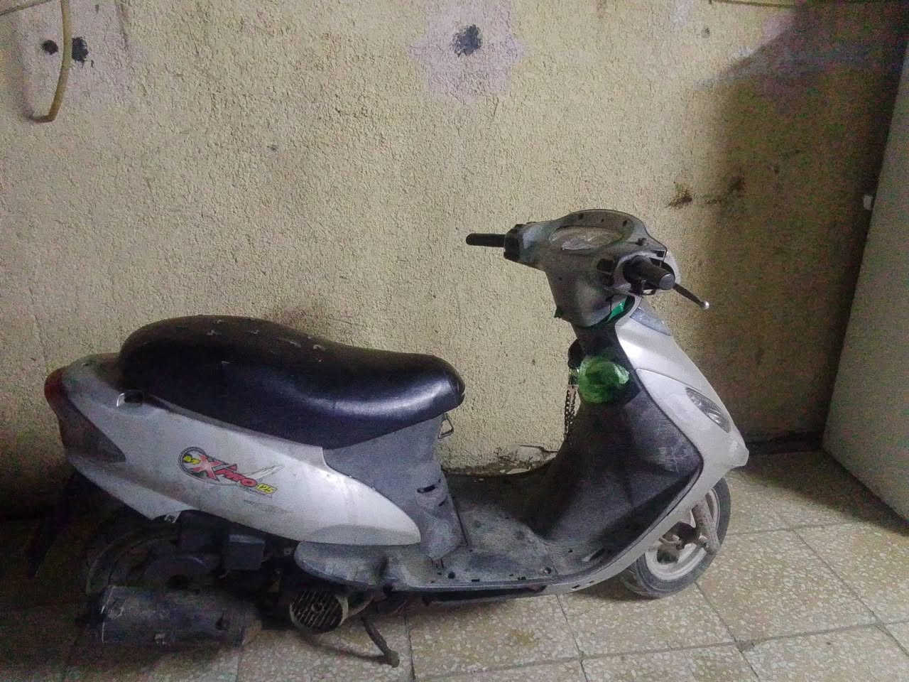 للبيع شغاله عل فحص بيها نقوصات بسيطه مكانها بغداد سعرها 175 واتساب ***********
