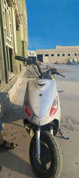 سلام عليكم شباب ماكس منغولي حربي شغالة والكهربايات كلهة شغالة بس ما رابطهة الدراجة مزودة بوشة 55 الشلعة شك الكاع  عوزهة عرموطة مالت هندر السعر خاص ***********واتساب
