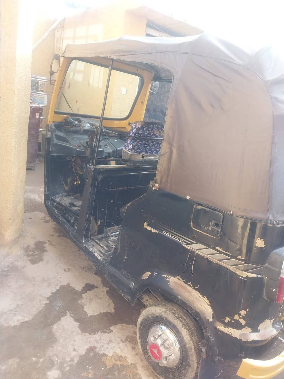 كفاله عامه من صبغ وضربه كبل للشارع ٧وراق اصليه مدينه الصدر مكينه ٢٠ كبل للشارع موديل ١٨ سعر ٢٧٠٠وبيه مجال قليل ***********
