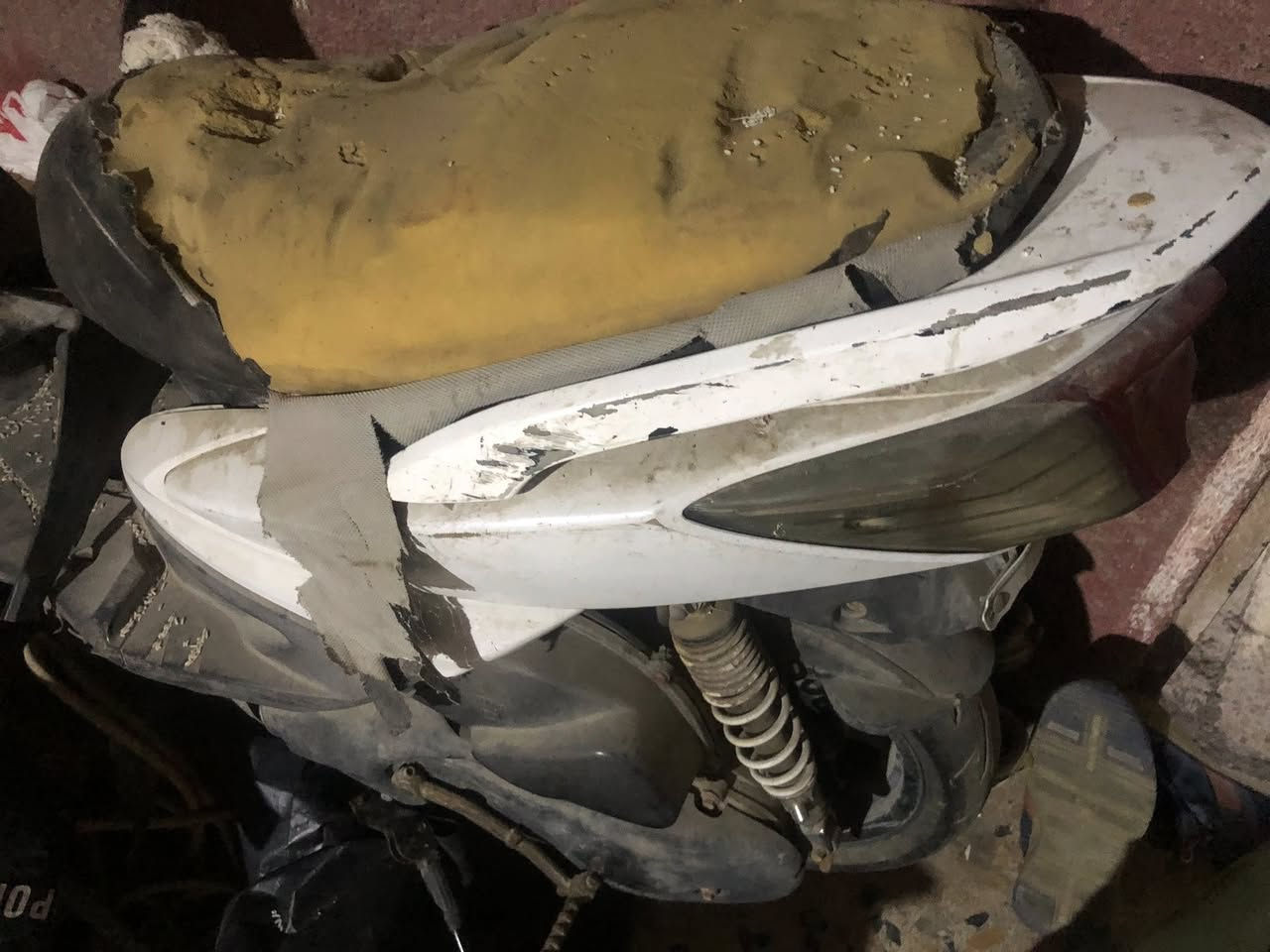 دراجة سكنس فحل نوزل دراجة ابيع كوم حديد لحد يكسر بسعرها امانت الله ورسولة متواجد علة هاذا الرقم عنوان بحي اور  الغرير ***********
