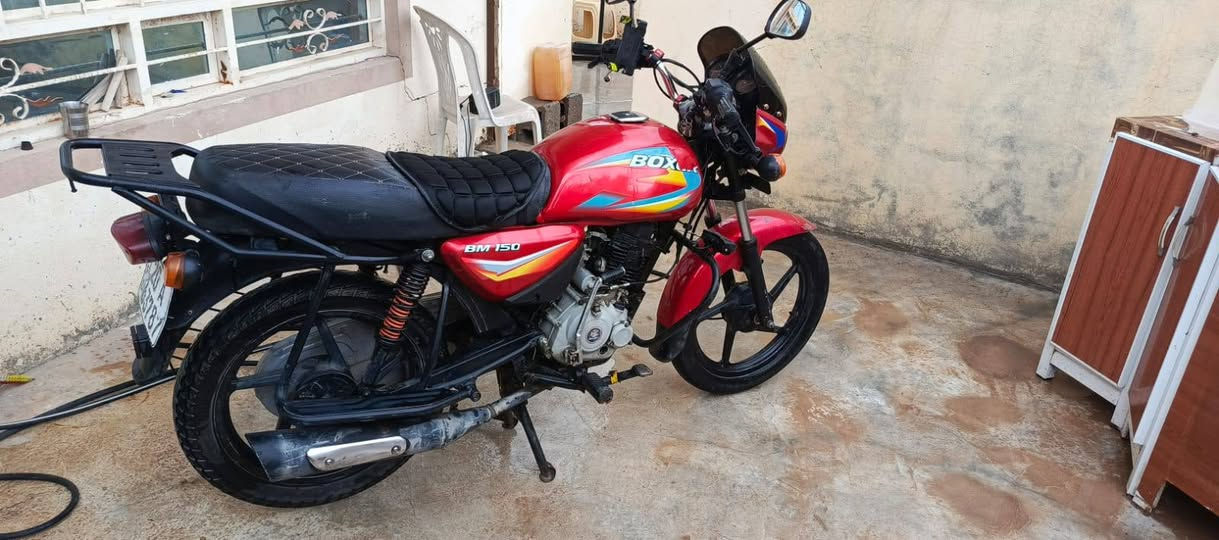 بوكسر كلاسك 2021
مرقم انكليزي ديالى تحويل ثاني يوم

كهربائيات فول

باتري جديد

تاير جديد

بريكات جديدة + منظومة لايتات

تجفيت جديد كامل حتى الگير بدلتة

تغشل وتطلع للبصرة 

مكان الدراجة ديالى

سعر مليون و750

***********
