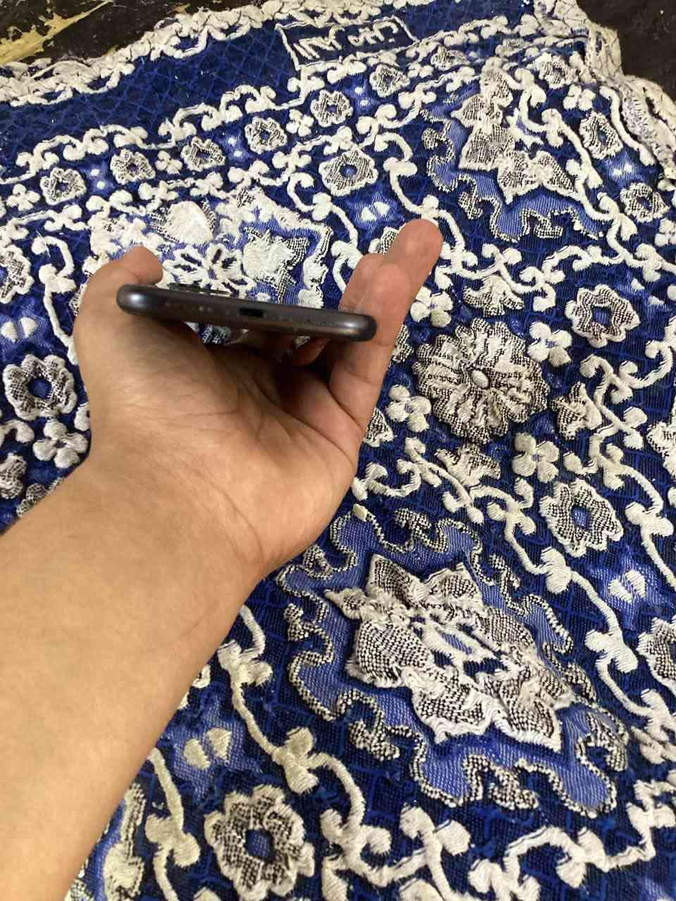 سلام عليكم ايفون 11عادي ذاكره 64 بطاريه 85جهاز مامفتوح ونضيف حيل السعر 220 وبي مجال مكاني موصل حيل البكر  رقم تلفون 📞 *********** بي واتساب
