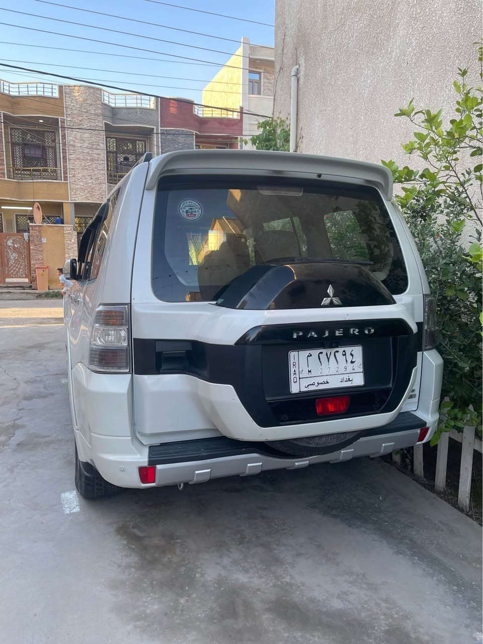 السلام عليكم
باجيرو حبتور موديل 2015 مكفولة ما عدى وجود شخوط في الدعامية الامامية 
محرك كير اكسل مكفولات السيارة جاهزة من كل شي ماشية 103 الف  كيلو السيارة موجودة بغداد الشعب  باسمي تحويل مباشر سعر البيع 18500$ مع مجال قليل
موبايل *********** الفارس, صلاح الدين
