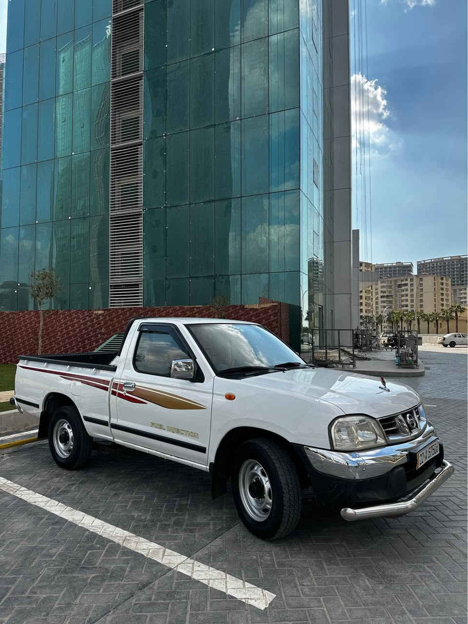 نیسان پیکەب ٢٠٠٨ مەکینە نەکرایتەوە کەمەک سەرف هەیە پیش و پشتی نوییە بی مسروف بی کیشە رەقەم و سەنەوی و هەزە نوییە توکمەکانی تحدیلە دەعمی نیە 
رەقەم موبایل *********** أربيل, العراق
