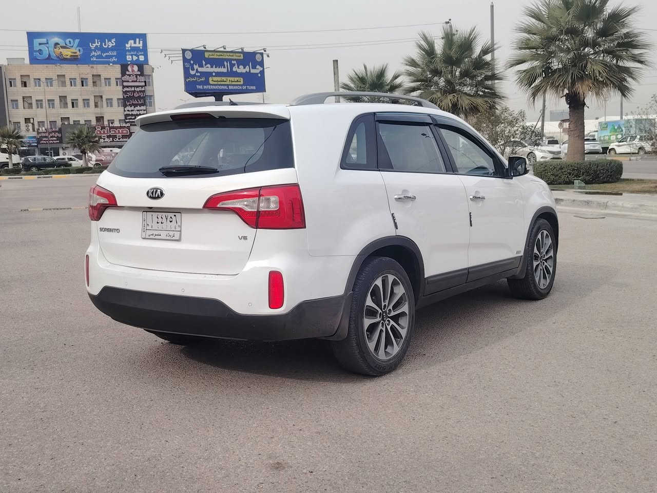 سلام عليكم سياره نوع سورنتو موديل 2015خليجي فول مواصفات كويتي بنرامه بصمه شاشه كامره حساسات امامي خلفي تحكم ستيرن جهتين شاير مري مري شفط كشنات كهرباي جلد مانع نزلاق مثبا سرعه خمسه ويل كب 6ستندر 7راكب 3قطع تبريد كفاله من ضربه او تبديل او صبغ بيه قطعه وحده كلير اثر شخط كير مكينه حداديه تخم تاير تبريد كفاله العنوان كربلاء السعر 178بيه مجال رقم*********** الهاتف
