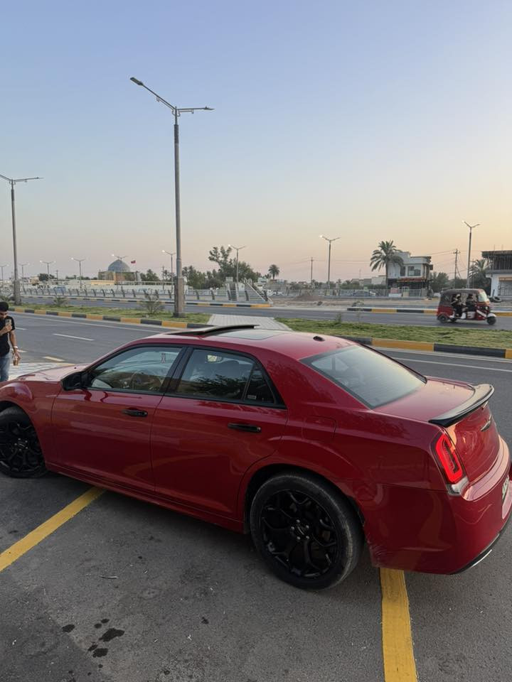 السلام عليكم كلايسلر 300  الموديل 2017    مواصفات S  بنوراما .كشنات جلد تدفئه كشنات كهرباء هيتر مري  السياره

السياره كنديه كلين بيه تكحيل بل هلال فقط  عليه افلام حمايه ppf ضمان 10 سنواتت       سمكك الفلم 10ملم 
رقم السياره اربيل 
موقع السياره ديالى الخالص
***********
