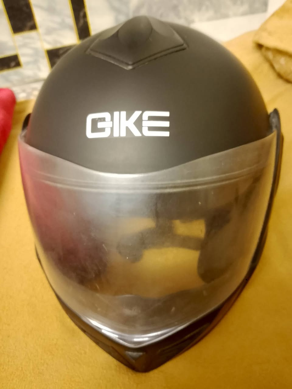 خوذة فج قلاب حجم اكس لارج عوزها جامه مشخطه
مكان سبع قصور رقم *********** ب20 الف
