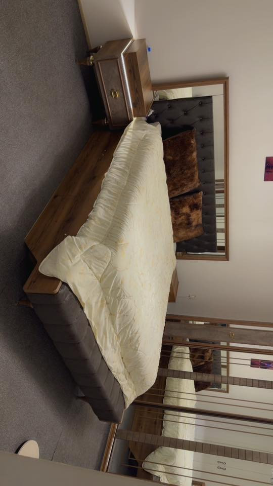 للبيع ماركة صدف السعر مليون ونص التواصل ***********
