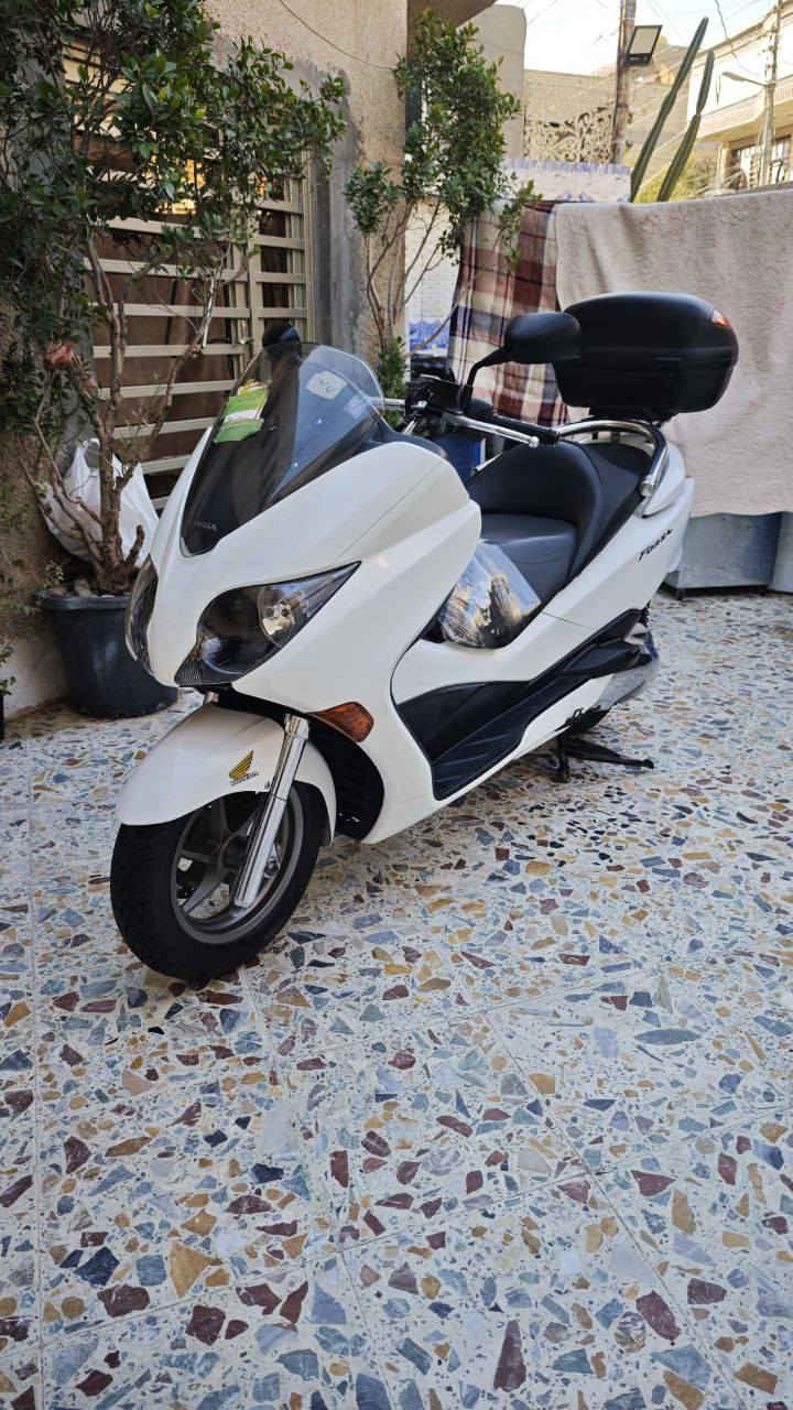 #تـــحفــه_فــنـيـه #رمبه_وكاله
ياالله فورزه MF صفر 10 S7 جديده لوك   نظافة 💯بل 💯  لون مميز ابيض صدفي المواصفات 

7 كير 4 تحويلات +S7   

نظام سبورت +اوتمواتيك  

بصمه +سويج طوارئ 

جنطه يابانيه بلاد 

دبلات نيكل بلاد 

قبق كلجات نيكل بلاد 

تجوه سبايدر نيكل 

حاظن موبايل 📱 

سايد بريك +كلوب جنطه 

ستاند حساس +عدة الشركه  

المسافه المقطوعه 25 الف حقيقي 

الدراجه بحاله الوكاله بعدهه الجناي يتصل ويدلل مكاني بغداد الغزاليه رقم 📱 *********** 

توصيل جميع المحافظات موجود الشماليه والجنوبيه  اخوكم حسام فورزه
