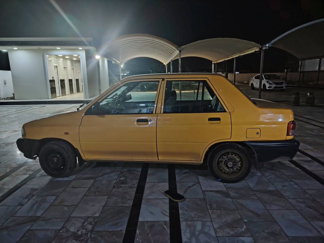 سلام عليكم عندي سيبا للبيع موديل 2023 سياره نضيفه كلش مكفولة السياره كفاله عامه سعر 60 ورقه وبيه مجال ويوجد اقصاد مكان دیوانيه المركز رقم ***********

