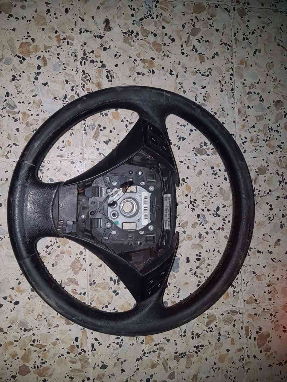 للبيع غراض بي أم E60 مال تفصيخ بسعر مناسب رقم الهاتف *********** العنوان كركوك اكو توصيل هم
