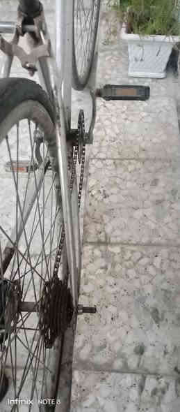 بايسكل بناتي البيع 10تلف بكاني بغداد البلديات رقم *********** كوم حديد ابيعه
