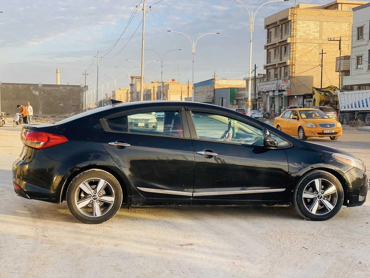 سلام عليكم فورتي 2018امريكي حره بسمي رقم دولي كلين ليبل واحد كلها سياره حادثها باب الخلفي نفسه وشويه من جاملغ والباقي كفاله مكينه 2000دوش ويل كب شاشه كامره 
تبريد قطعتين ماشه 80لف جاهزه محرك حداديه تبريد ثلج ستخدام شخصي لاستفسار *********** مكاني سماوه سعر 109وبيها مجال بصيط رجائن المو سراي لا يتصل
