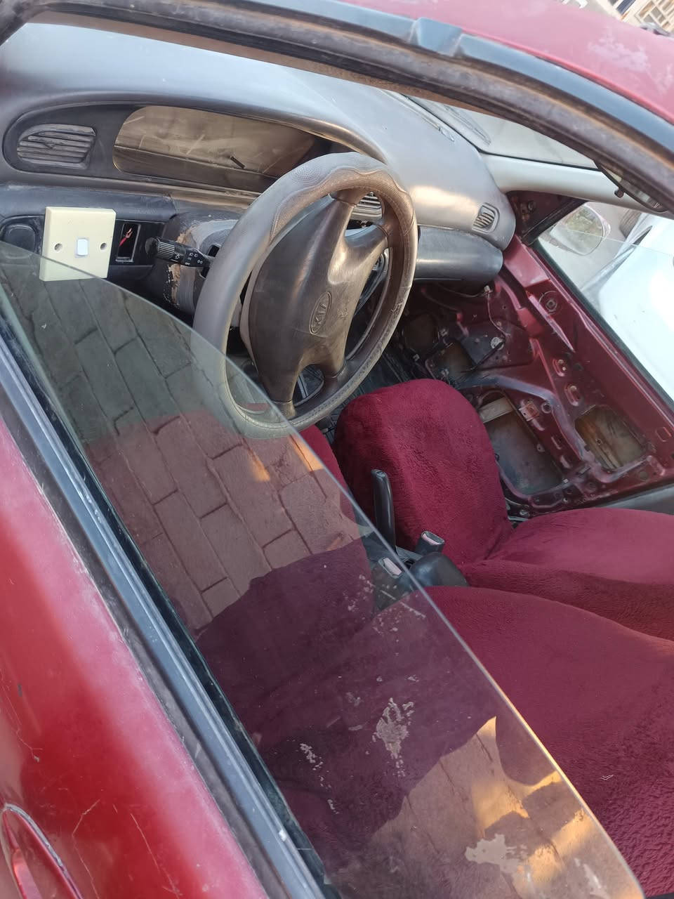 سياره كيه سيفيه موديل 1994السعر 21ورقه وبيه مجال ***********
