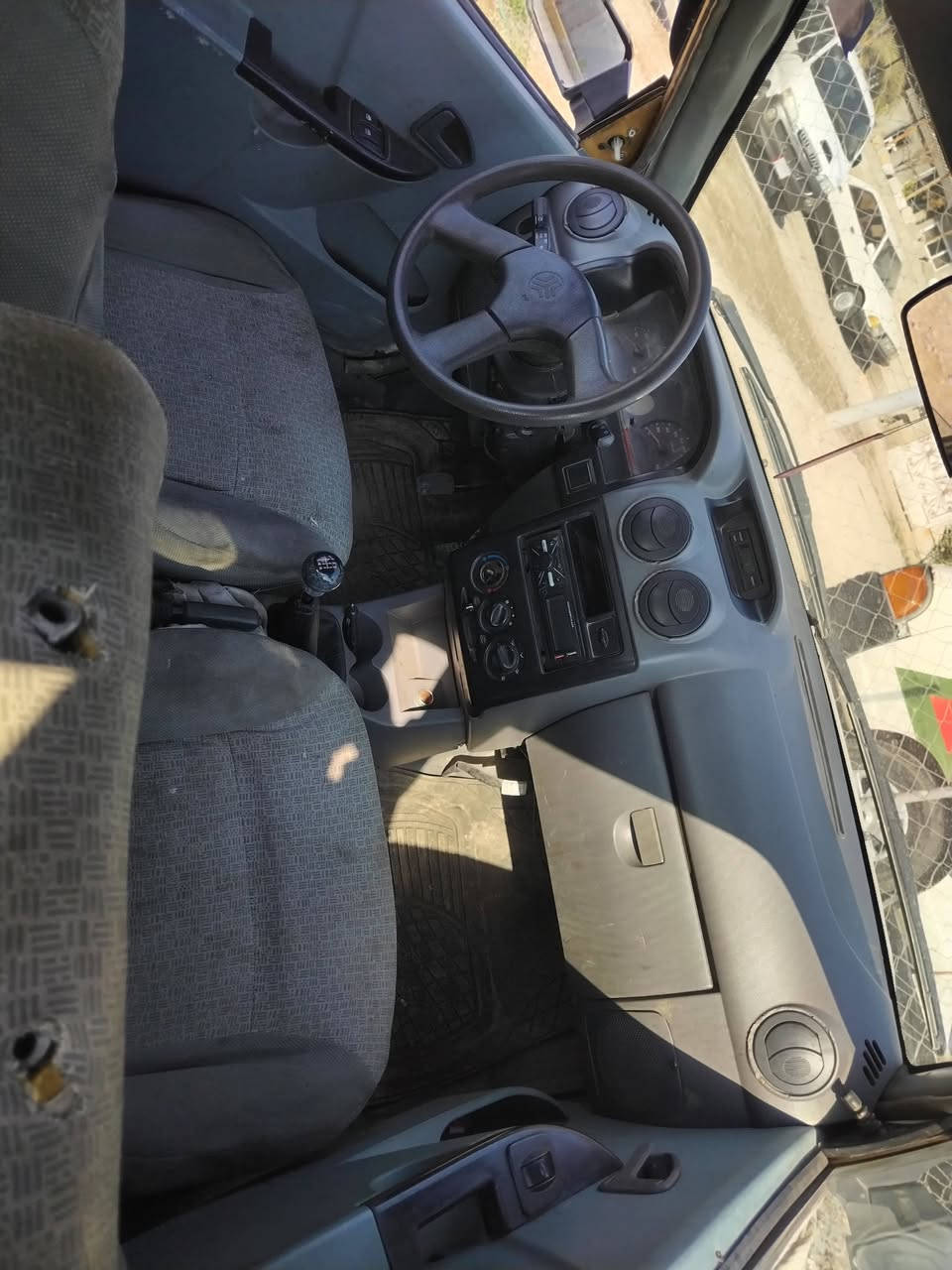 السلام عليكم عندي سايبا موديل ١٢ رقم بغداد انكليزي محرك كير تخم تاير صدر كله جديد كهربائيات كلها شغاله تبريد يشتغل ثلج وخير من الله السعر ٣٠ $وبيهامجال للستفساراتصل *********** ***********
