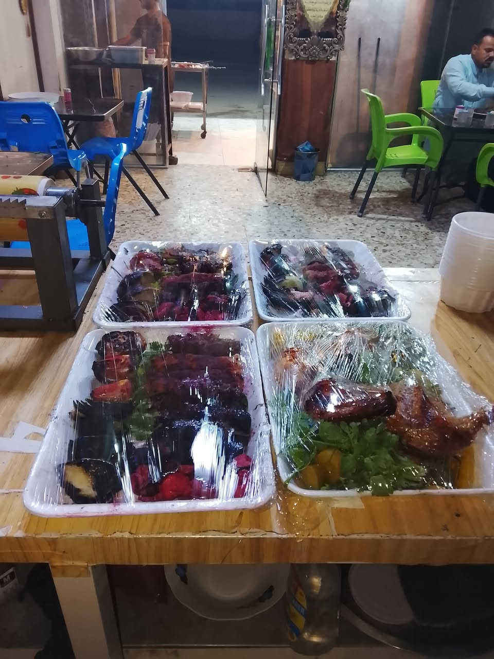 عروضنا المستمرة وياكم😍😍
1_دجاجه+صينية تمن ومرگ+صحن مقبلات(فقط 14 الف)
2_صينية دليميه +دجاجه +بطل ببسي(15 الف)
3_تمن ومرگ(يوجد صينيه ب5 وايضا يوجد ب3 )مع صحن مقبلات
4_نص دجاج مع تمن ومرگ(8 الاف)
____عروض المشاوي
((((صينية مشاوي مشكل 10 شيش ب13الف فقط))))
1_تكه دجاج-معلاك-كباب لحم-كباب دجاج -گلب- (النفر 8 الاف)
2_كباب درجة اولى كيلو صافي (20 الف)
احجز الان واستمتع بالطعم 😍😍😍💯
موقعنا فلكة الزبيديه
تتوفر خدمة توصيل ايضا🛵📍


**إذا كنت صاحب هذا الإعلان وتريد حذفه لأي سبب، رجاءا أرسل رسالة إلى الدعم الفني**