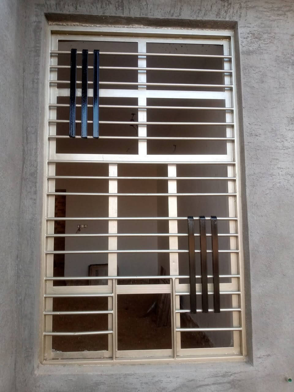 السلام عليكم يوجد كادر صبغ للمنازل والبنايات الواجهات المنازل بارقى العمل والدقه واشتغل داخل المنازل الغرف كل الالوان وكل ديكورات اللي هو البديل الرخام وبديل الخشب والله بارخص الاسعار اعمل كل المحافظات العراق شغل حلو ونظيف درجه اولى 100% اتصل على هذا الرقم يصلك الكادر لحد الباب موجود كرستو عمل تريد بس عمل موجود تريد على المتر تريد قباله والله بارخص الاسعار *********** ان تصل ولد ديربال السعر
