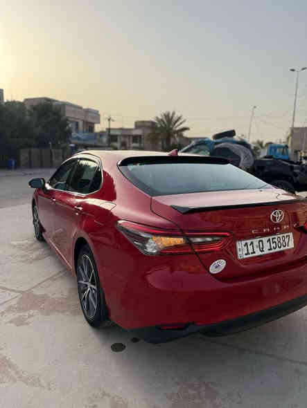 للبيع كامري موديل 23 رقم بغداد فئةً XLE بانزيين ماشية 28 مايل
مواصفات السيارة:-
1- داخل جلد لون بيجي وكراسي الامامية كهرباء 🔱
2-شاشة كبيرة  وحساس خلفي وشحن واير ليس و  نظام كار بلي ودشبول دجتل (مال XSE) 
3-انارة بالدشبول وبالدوسات ولايت وبگ لايت مال XSE 🔱
4- نظام اوتو هولد و 3 انظمة قيادة ورادار امي وجانبي وتوقف 🔱ذاتي
5- بصمة تشغيل وبصمة ابواب وتشغيل عن بعد 🔱

الضرر:-🔱
تبديل  وصبغ جاملغ وباب بلاديات (صور الحادث ضمن الصور) 
السيارة بيها سونار فحص وكامل 🔱

السعر 200 ورقة  وبيها مجال بسيط ⚠️
مكاني بغداد الغزالية *********** ♻️
