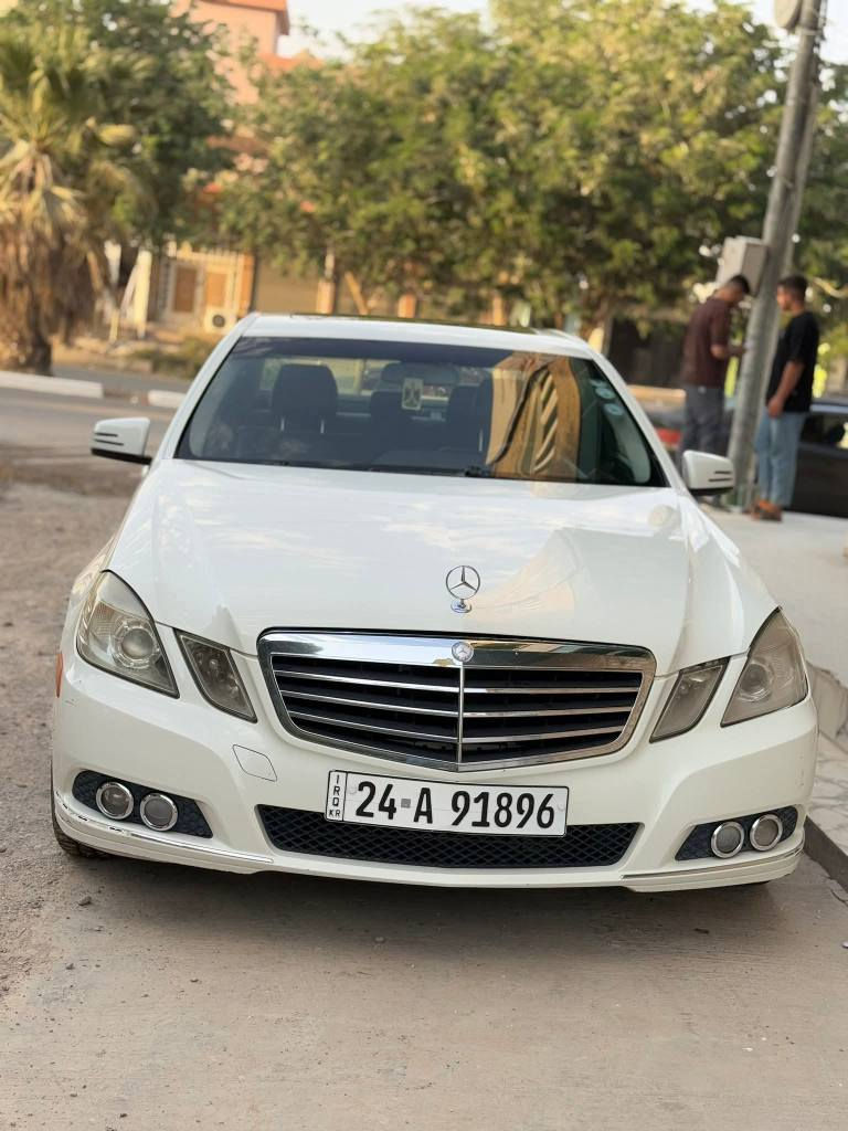 Mercedes Benz -  E350.  v6  3500.    2011     موديل.              
اللون / ابيض 
عداد / 155 الف ميل 
كلين بدون ضرر فقط رصعات بالسونار طلعت مأشر عليها 👇
كير محرك صدر كله تمام 
بس تحتاج ترتيب بالداخل 
داخل جلد اسود 
گير تعليك
تحكمات ستيرن 
كراسي اماميه كهرباء و خزن ميموري 
كشنات تدفئه 
رقم دهوك ب اسمي 
مكان السياره / سامراء 
السعر // 165 $ ورقه
للأستفسار اكثر / *********** سامراء, صلاح الدين
