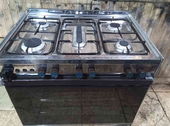 طباخ عشتار باب اول نضافة مئة بالمئة على فحص كلة شغال وبي ضمان شهر اي شي بي يرجع سعر 165وبي مجال لشراي يتصل ***********حلة حي المهندسين
