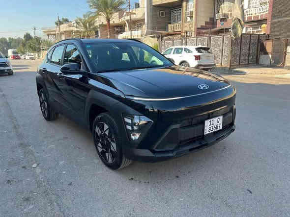 السلام عليكم
هيونداي كونا ٢٠٢٤ رقم بغداد باسمي 
محرك ٢٠٠٠ دوش
ماشية ٣٣ الف كيلو 
الحادث موضح بالصور بدون دواخل 
فقط البنيد ونفسة مصلح ومصبوغ والجاملغ بس الطرف مالتة مدكوك بارد 
دعامية شادلهة نفس اللون اسود اصلية 
ايرباك فقط دركة 
سيارة جاهزة وكاملة من كلشي دينار متصرف عليهة 
مواصفات : كامرة دوارة رادار خلفي وبريك تلقائي رادار امامي وجانبي تحديد مسار شاشة كبيرة 
دفع رباعي نضام نزول منحدرات 
وباقي الشغلات المعروفة 
مكاني الكرادة او اليرموك 
السعر ١٧٨ وبيهة شي بسيط 
*********** بغداد
