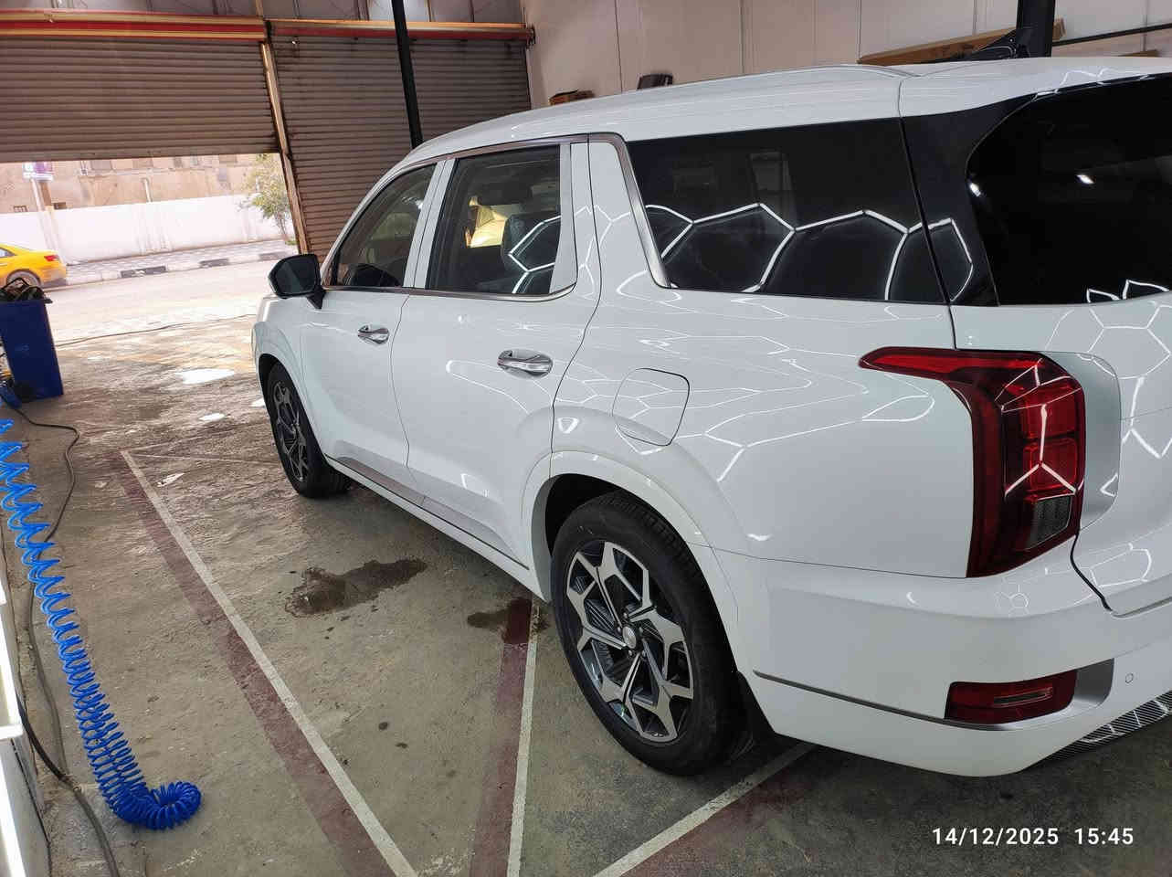 بالسايد 21 اربيل فول مواصفات كرافك  بدون ارباك السنويه لغايه 28 بأسم شركه تحويل او وكاله  حادث سيارة تبديل وصبغ بنيد وكرن الجاملغ ماشيه 49 الف ميل المكان محافظة ذي قار السعر 260 وبيه مجال للشراي ***********
