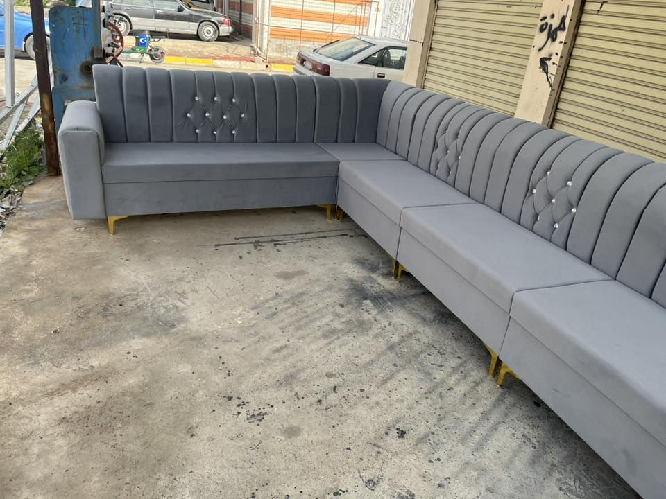 ديوان ٧امتار جديد غير مسخدم البيع
سعر ٣٣٠ وبي مجال الشراي

***********
