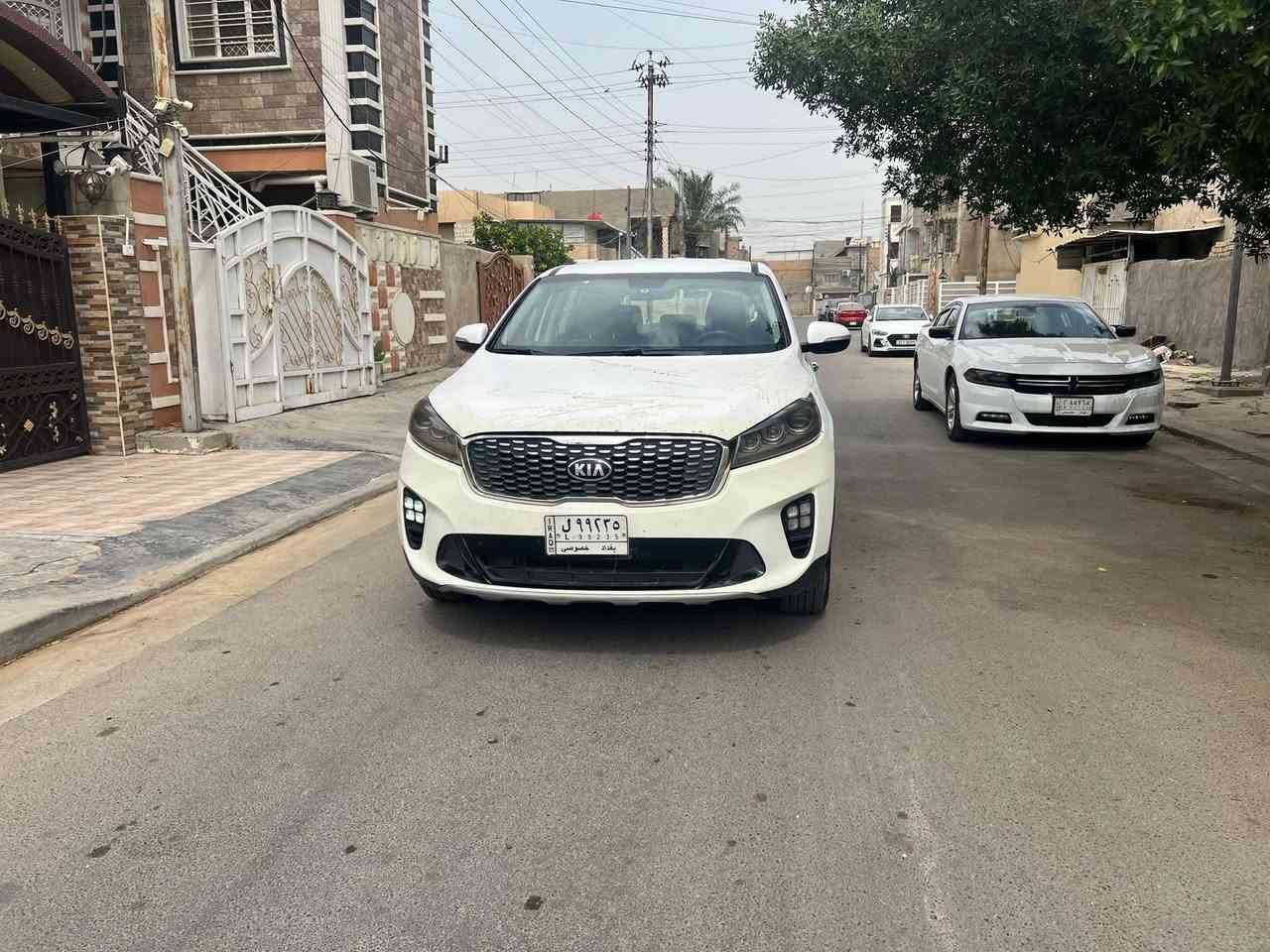 سورنتو ١٩
٤ سلندر ٧ راكب جلد شاشة جبيرة لد زنون ٣ عدسات  
السعر 183 مكانهة بغداد / حي العامل
***********
