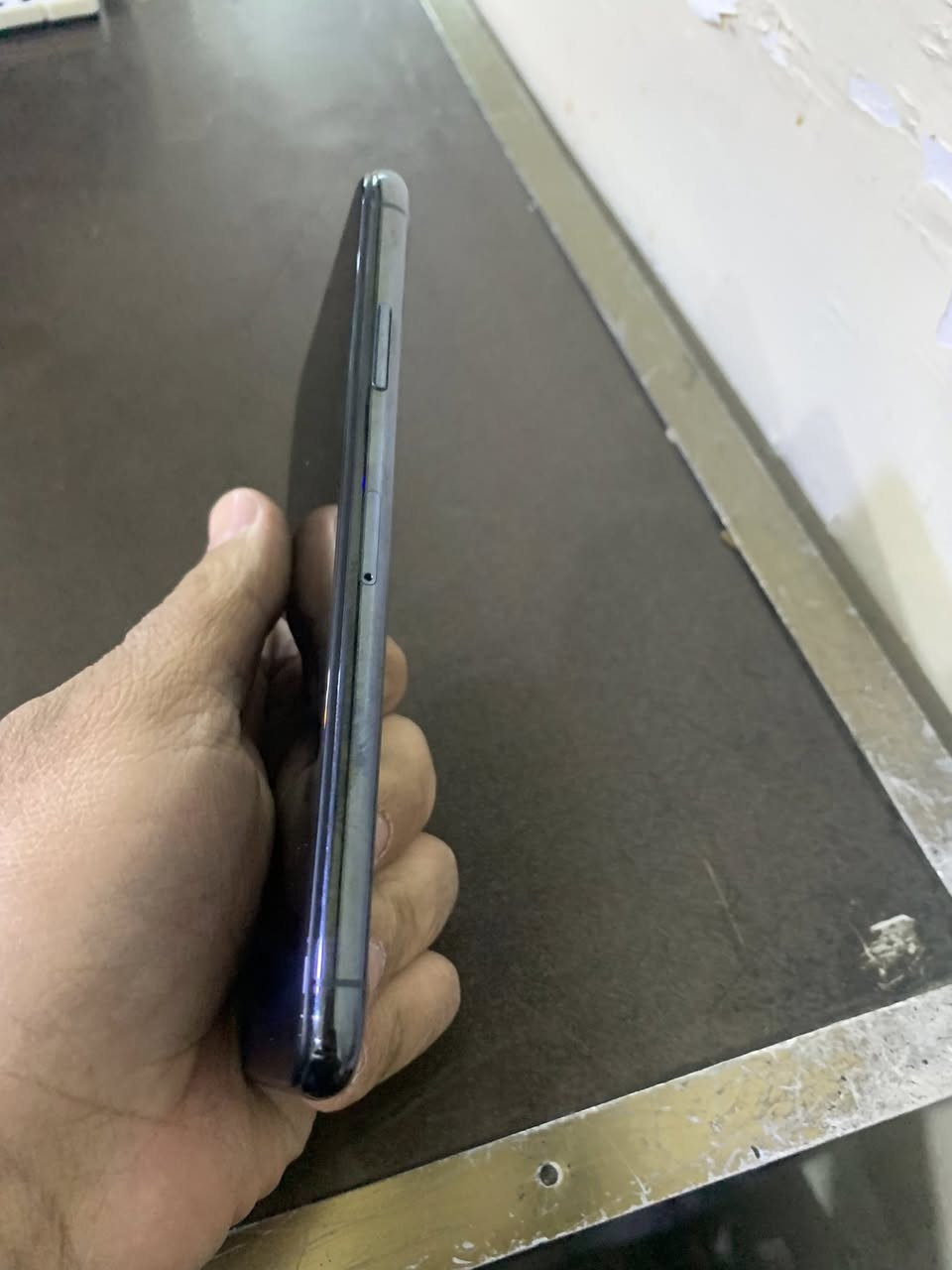 سلام عليكم
ايفون 11 برو ماكس 
ذاكرتة 256 
بطارية 100 
جهاز كلة شغال 
فقط مبدل شاشة او بطارية 
275 او بي مجال 
مكاني اعظمية 
***********
