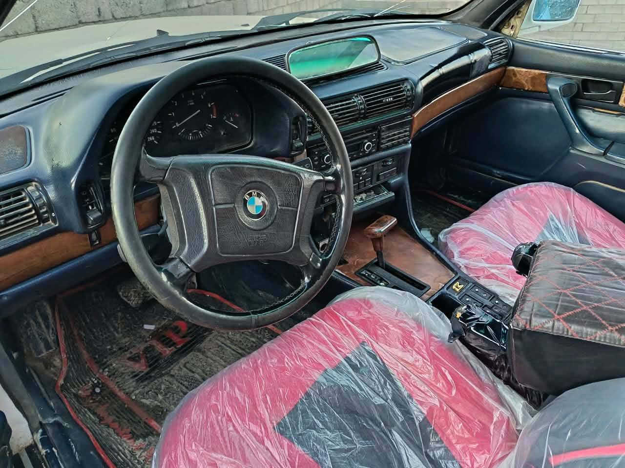 السلام عليكم بيع سريع بي ام موديل 91 رقم بغداد فحص ابيع السياره كفاله دوله وعشاير السياره قطرت صبغ مابيه كير ومحرك شرط تبريد تدفئه شغال السعر 18 وبيه مجال شي قليل 
***********
