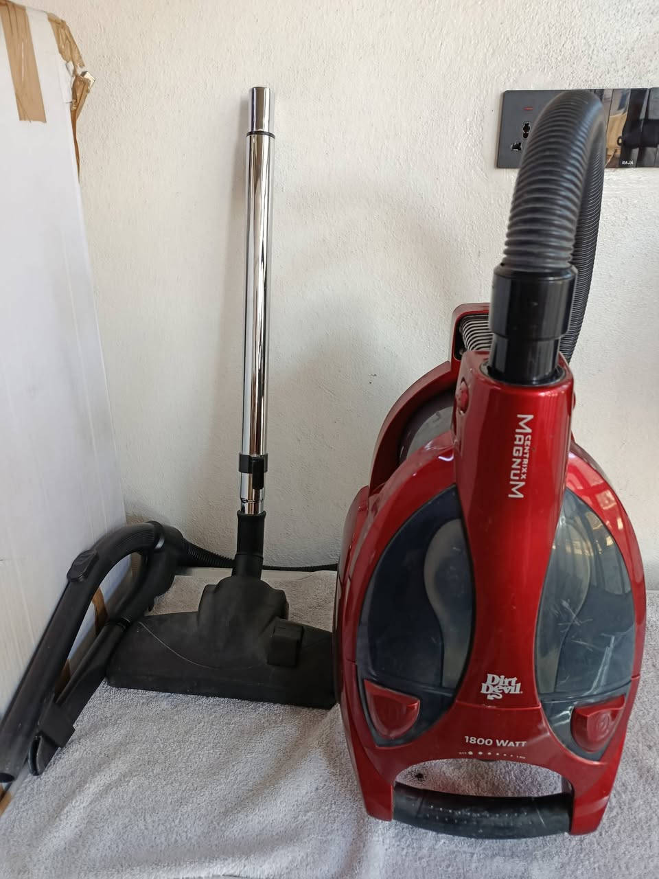 أجهزة كهربائية ومنزلية باله ألماني مستخدم نظيف شغال شرط التواصل عالخاص التوصيل لجميع المحافظات


**إذا كنت صاحب هذا الإعلان وتريد حذفه لأي سبب، رجاءا أرسل رسالة إلى الدعم الفني**