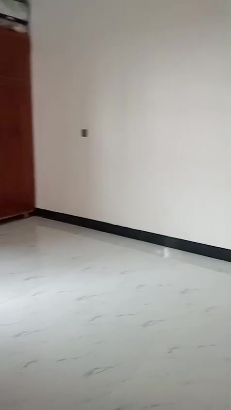 سهل نينوى مجمع طيبه
دار للبيع مساحه 200 متر غرفتين نوم + غرفه وبيتونه طابق ثاني هول استقبال مطبخ حار وبارد مشتملات خارجي وداخلي مع حديقه كافة خدمات ماء كهرباء شارع صبه 
للاستفسار ***********
