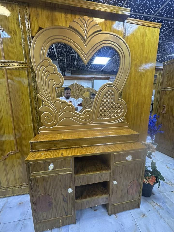 غرفه 6بيبان
ملحق طابقين 
صاج5ملم
معمل ومعرض علي الفهداوي 
واتساب ***********
