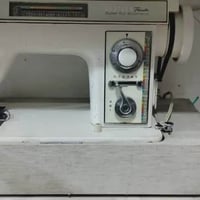 ماكينة خياطة • ٢٤ غرزة • بلا عيب