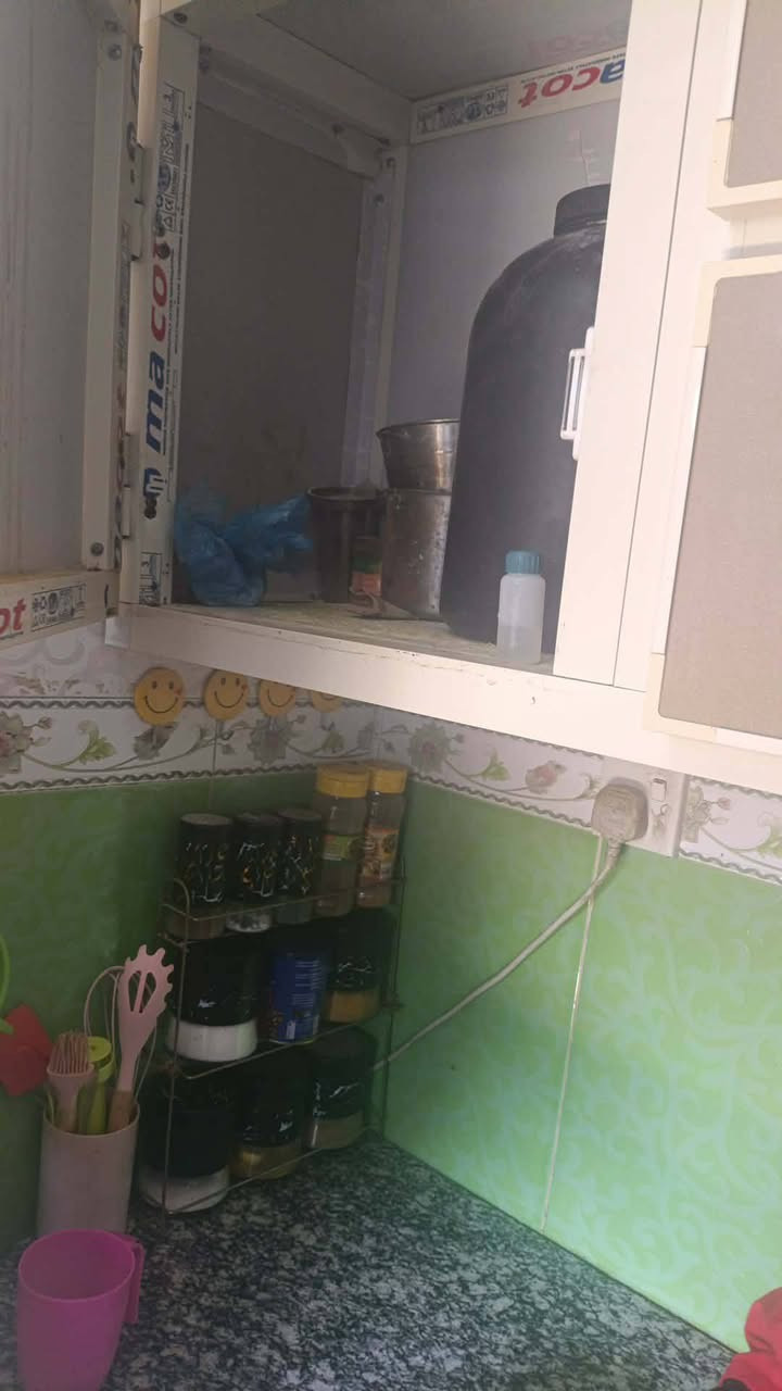سلام عليكم كاونتر للبيع مترين ارضي وملحق ومتر ونص سنك جديد اي ضرر مابي سبب البيع اريد اكبر منه سعره 300نهايته


**إذا كنت صاحب هذا الإعلان وتريد حذفه لأي سبب، رجاءا أرسل رسالة إلى الدعم الفني**