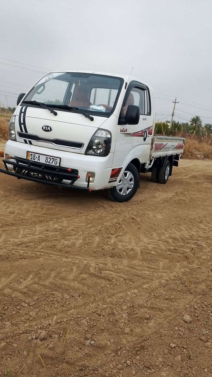 سلام عليكم موديل 14 بيه شويه بارد ابيعك سونار ما بيه اي نقص محرك اوكير خير من الله  حجي السعر 105بيه مجال لطيبين ***********
