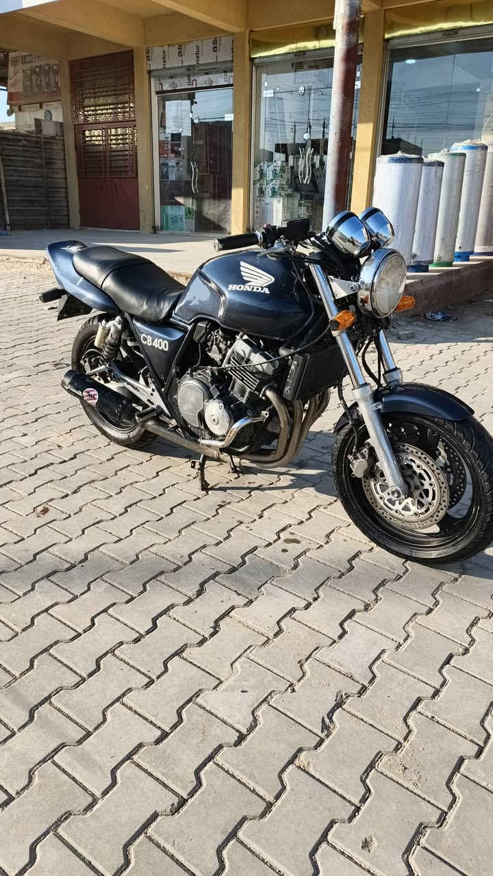 سلام عليكم يسبي فور دراجه شلعه ومعدل فول مكينه كفاله عامه كهربايات شغاله كجات شغاله تخم تاير جديد دراجه مكينتها هاون فصلتها نار 🔥 اوراق كامله بسمي اكرر دراجه كفاله السعر ١٨٠٠ وبيها مجال حك جيه المكان بغداد الحسينية مال راشديه ***********
