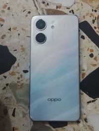موبايل oppoA5ذاكره 128 البطاريه 6000 الجهاز شغال بس بي شخطات قليله بلض...
