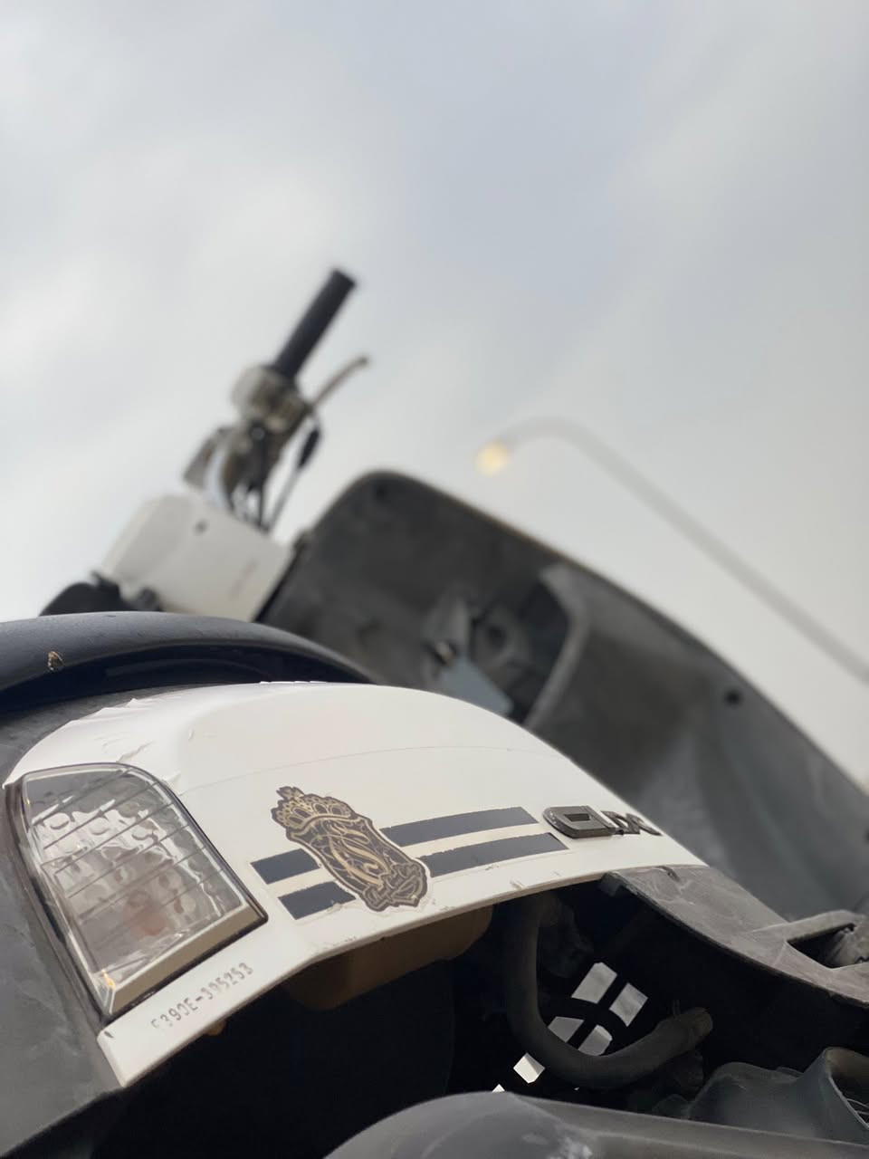 بوليس للبيع موديل2008كفاله عامه صار شهر طالعه رمبه برغي مامفتوح بيهه او مراوس ب ماكس عدله او سنكس جبلي سعر 1250وبيهه مجال مكاني ذي قار مركز ***********
