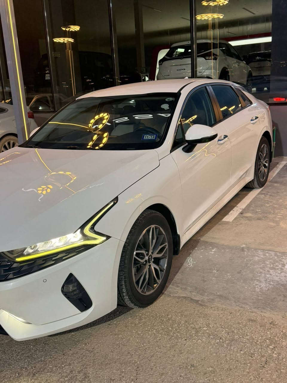 🚗 كيا K5 خليجي رقم أربيل –2021 بحالة ممتازة
السلام عليكم،
سيارة للبيع:

🔹 المحرك: 2000 سي سي شرط الفحص لافتح ولا تبخير
🔹 
🔹 الرقم: أربيل
✨ المواصفات:
بصمة تشغيل
تشغيل عن بعد
حساسي خلفي امامي
كامره دواره
صندوق ذكي يفتح 
شاشه ذكيه
تبريد لمس شرط ثلج
4 وضعيات قيادة
تبريد قطعتين
كشن كهرباء
شاشة + نظام حديث
🛠️ الحالة:
بدون حوادث (فقط بعض الرصعات )
صيانة مستمرة 
تواير جديدة
💰 السعر: 180مع المجال

📍 السيارة نظيفة وجاهزة للفحص تفحص سونار
📞 للاستفسار واتس اب 
***********
