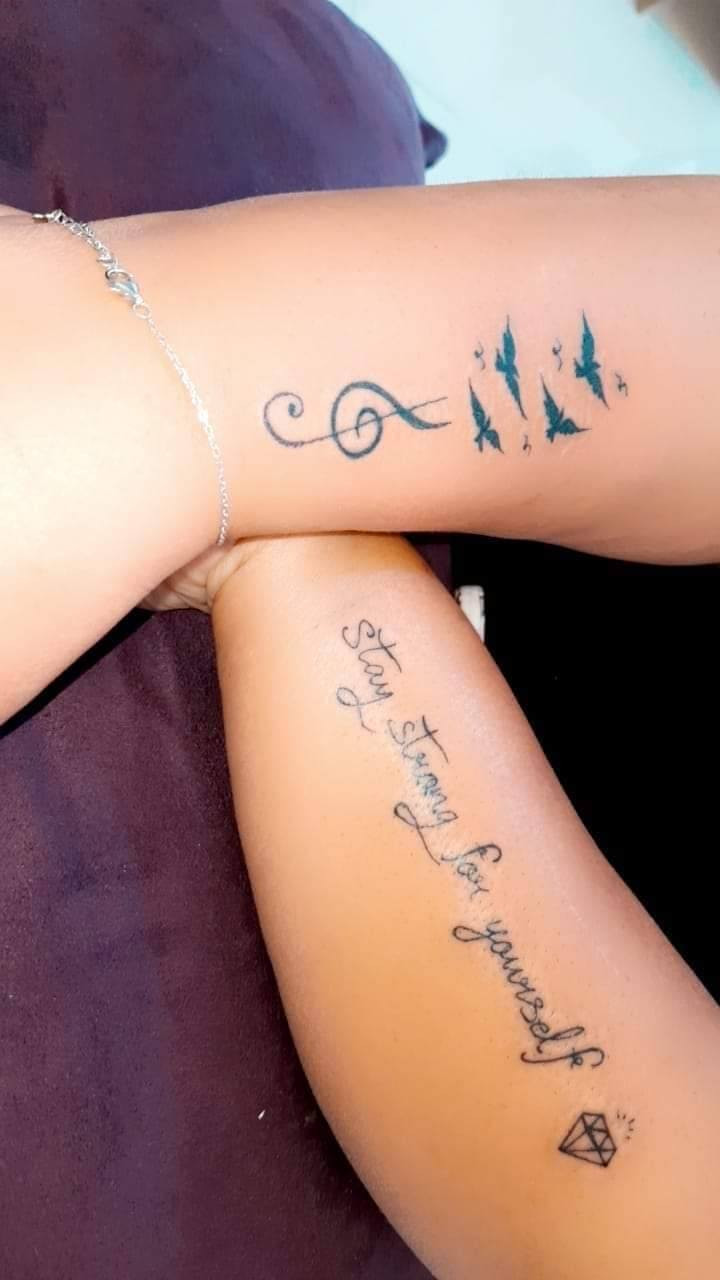 عروض رأس السنة
الاكريلك 20الف
رموش دائميه 15
قص +شسوار هديه 10
انواع اصباغ الطويل 15
القصير 10 
جلش قدم 10
العنوان المعالف الاستفسار على الرقم ***********
