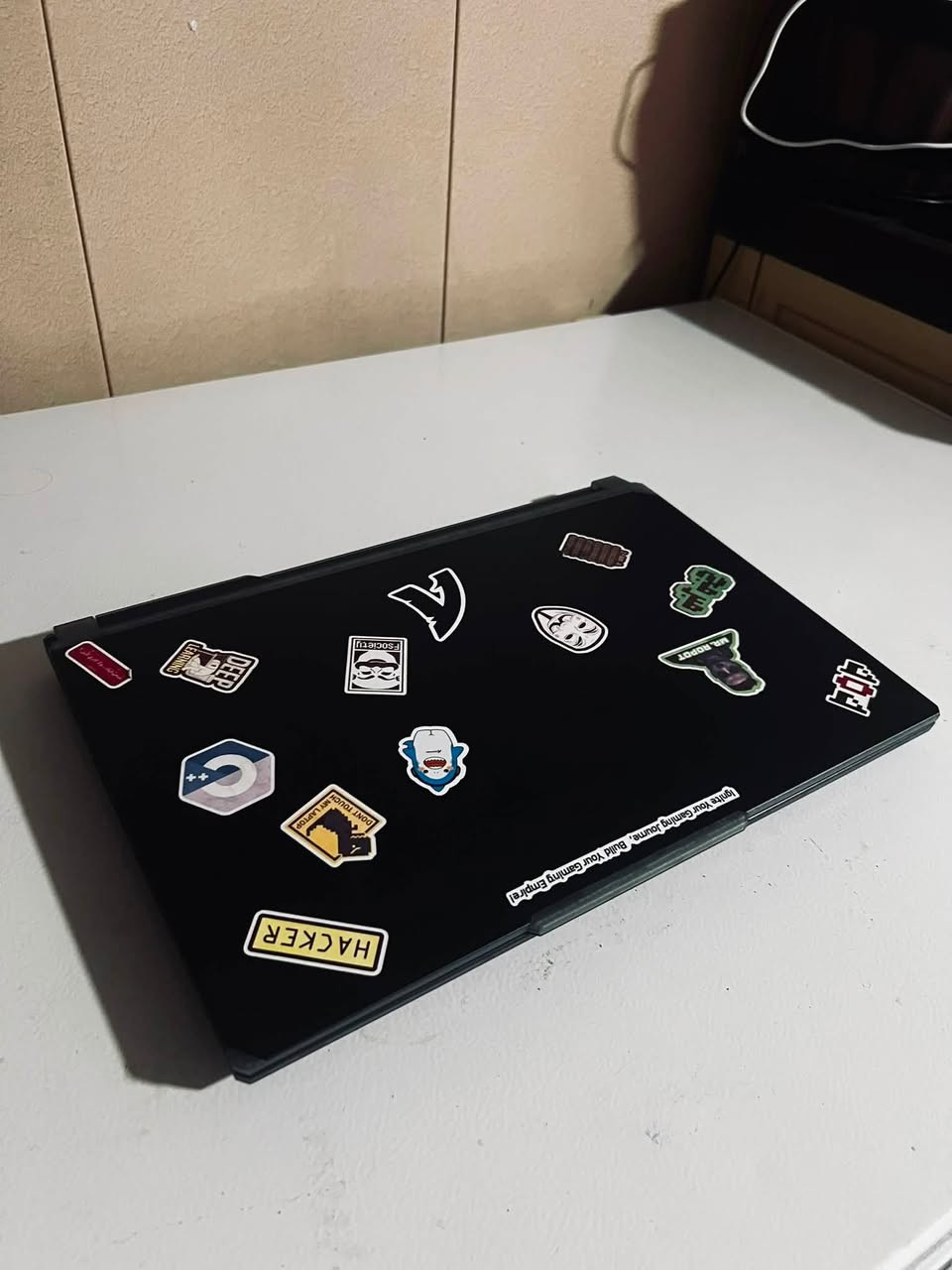 الوحش MSI Cyborg 15 كسر زيرو (Open Box) 🔥 بأقوى مواصفات وأنسب سعر!
⚙️ المواصفات التقنية:
 المعالج: Intel Core i7-13620H (الجيل 13)
 كرت الشاشة: Nvidia GeForce RTX 4060 (8GB)
 الرام: 16GB DDR5
 الهارد: [اكتب حجم هاردك 512GB أو 1TB] NVMe SSD
 الشاشة: 15.6 بوصة بدقة FHD وتردد 144Hz
 الحالة: Open Box (شبه جديد ونظيف جداً 100%)
📥 للاستفسار والسعر: يرجى مراسلة الصفحة أو الاتصال على الرقم [***********].
🚚 متوفر توصيل لكافة المحافظات.
