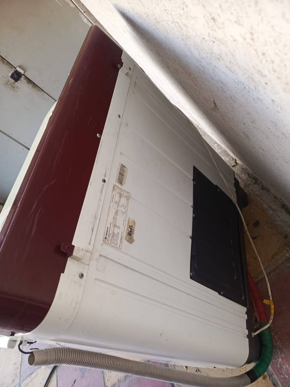 سلام عليكم غساله شركه دنكا معروفه بسوك اداءه وشغله كلش حلو
13كيلو حقيقي وليس تقليد تغسل بطانيات شرط التنشيف شغاله كامله 
نضيفه كلش استعمال خفيف للبيع مكاني مدينة الصدر الفلاح قطاع 12
سعره 100.مجاله شي قليل واترجاك لاتكسر بسعر كشي اكو بسوك واسف علا الطاله ***********
