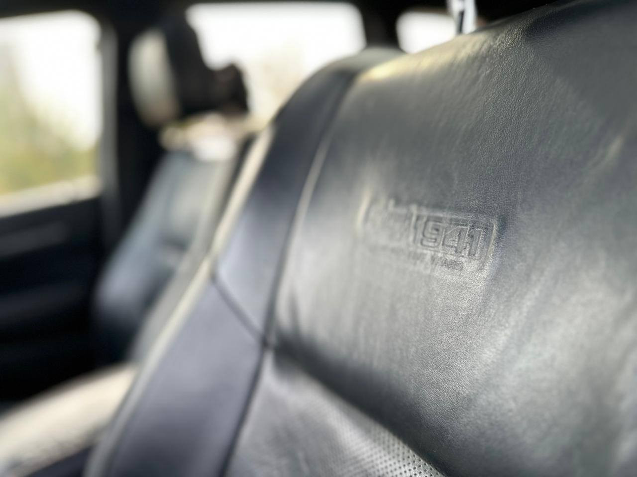 جيب لمتد فول الفول عدا رادار امامي وكاميرا امامية 
رقم بغداد
موديل ١٦ 
ببها قطع صبغ ابيع مصبوغة حزام
السعر ١٧٥٠٠ الف دولار وبيها مجال
***********
