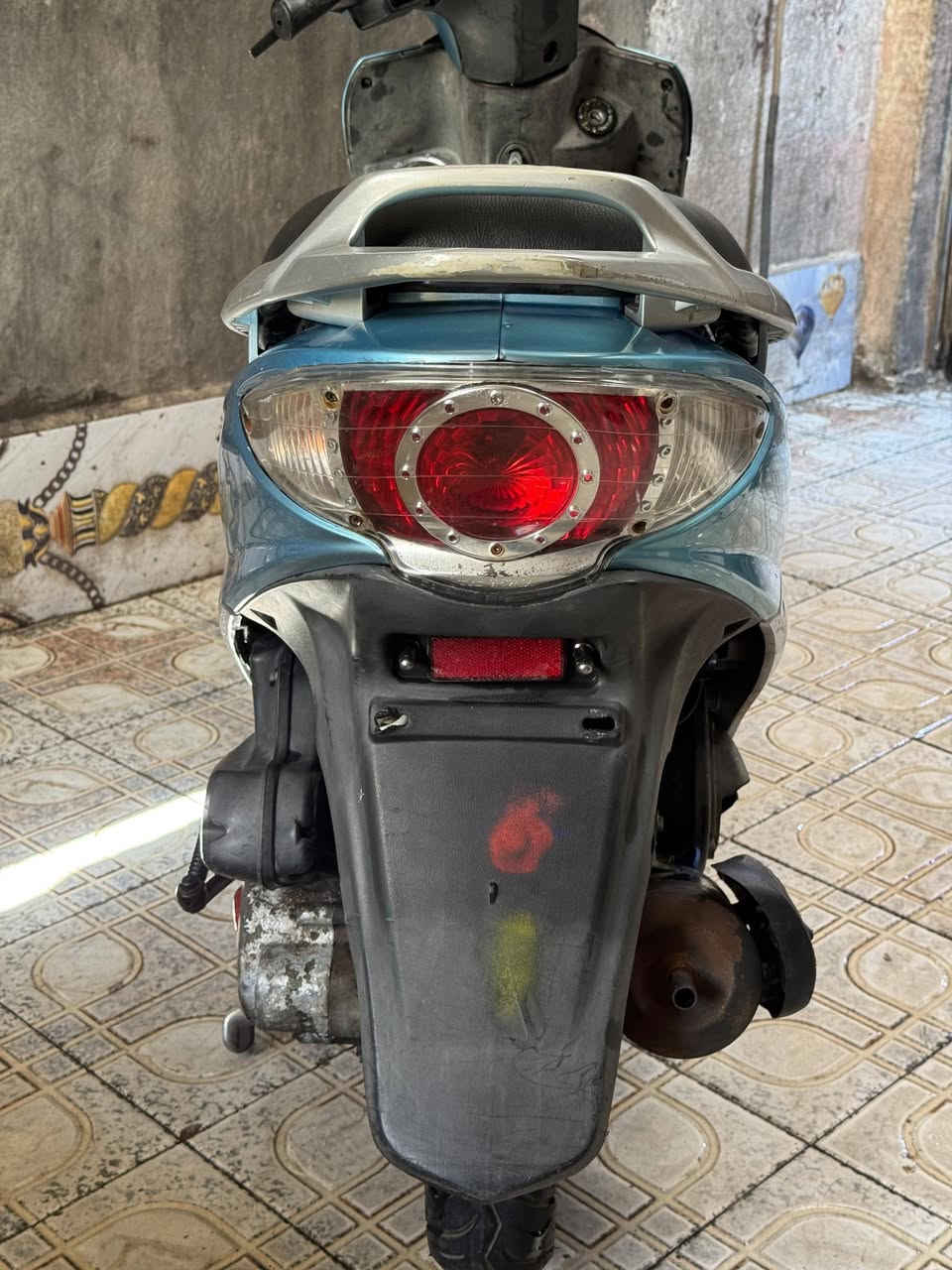 سلام عليكم دراجه كامكو جيفور كفاله عامه أصل فحل زيرو بمعنه الكلمه وكله أصلي تخم تاير جديد كهربائيات كله شغاله مكينه مامفتوحه شلعه ومعدل خير من الله نضافه ميه بل ميه السعر 600وبيها مجال حك الجيه العنوان نجف الرقم ***********
