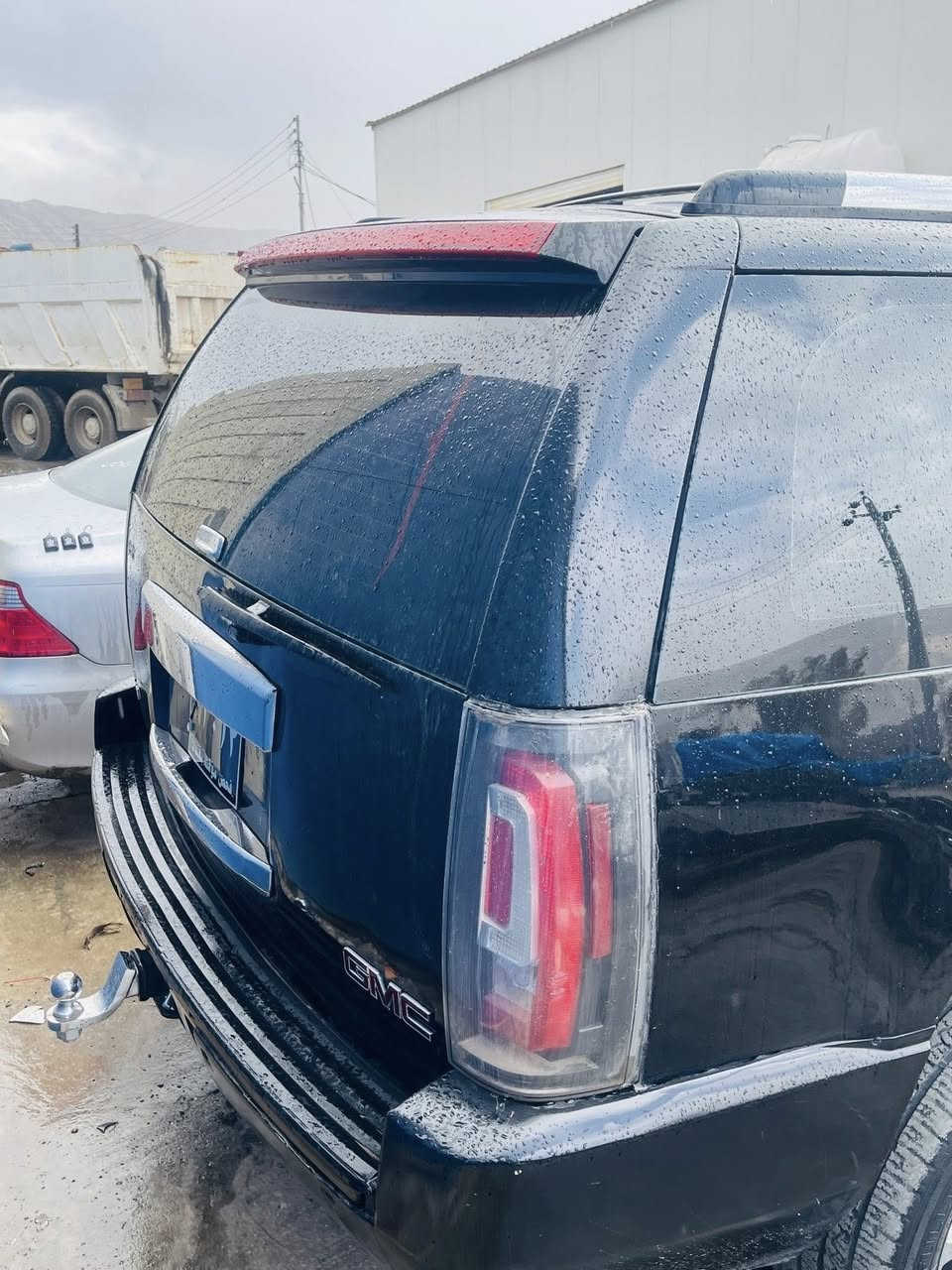 GMC
مواسەفات   LT
بڕاوەی دوبەی 
شەرتی سەقف
گۆڕینۆش ئەکەم
موشتەریت تەلەفون بکە 
***********
