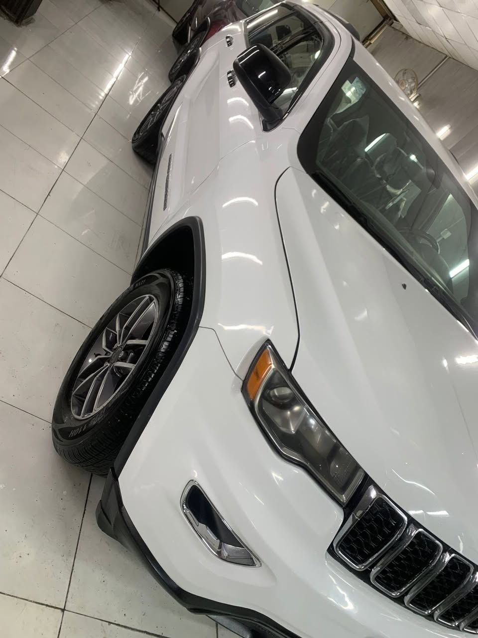 السلام عليكم
جيب موديل2020 لاريدو 

ماشيه 80 الف

شاشه جبيره 

مكاني بغداد/الكرخ

السعر 195وبيها مجال 

‭0770 457 0688‬
