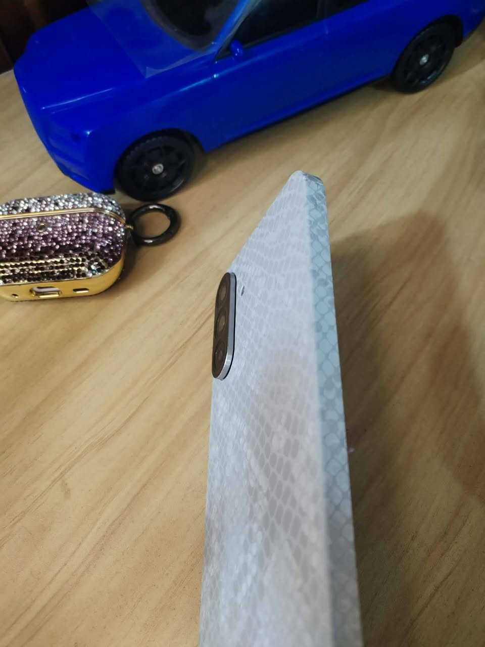 A56
ذاكرة 256  رام 8+4 مغلف 360 درجة الجهاز نضيف مامصلح مكفول السعر 295 
*********** وعندي توصيل
