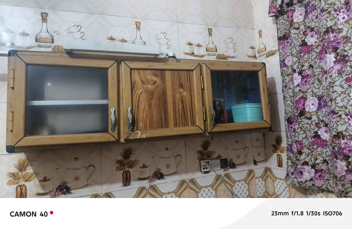 سلام عليكم كانوتر قطعتين نظيف سعر ١٣٠ وبيه مجال
***********
